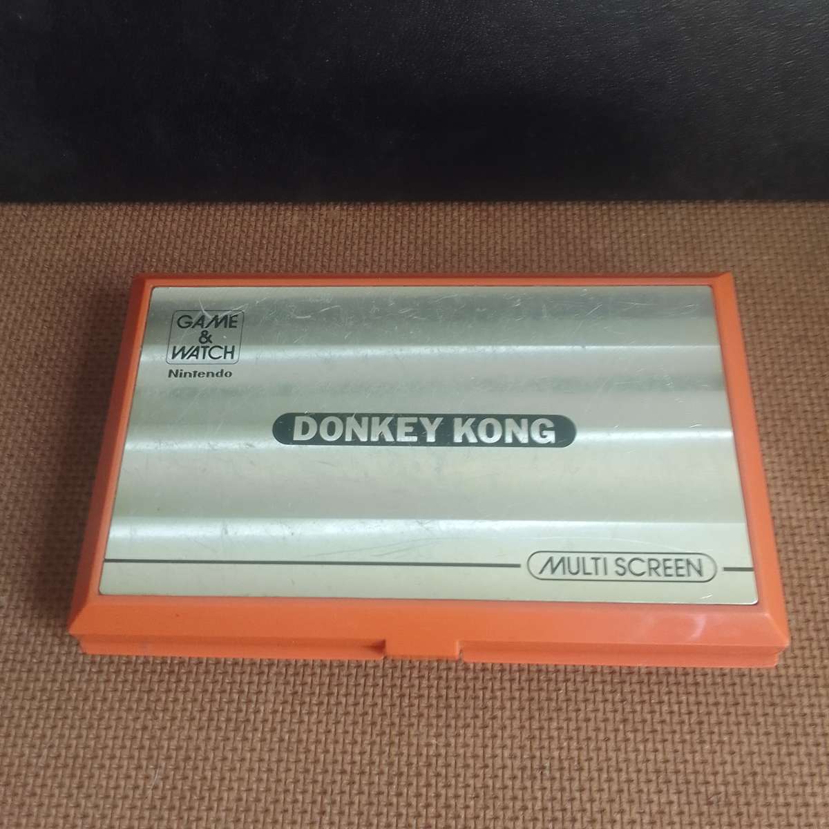 Extremely Scares 1983 Nintendo Donkey Kong multi screen game and watch -  working!!!