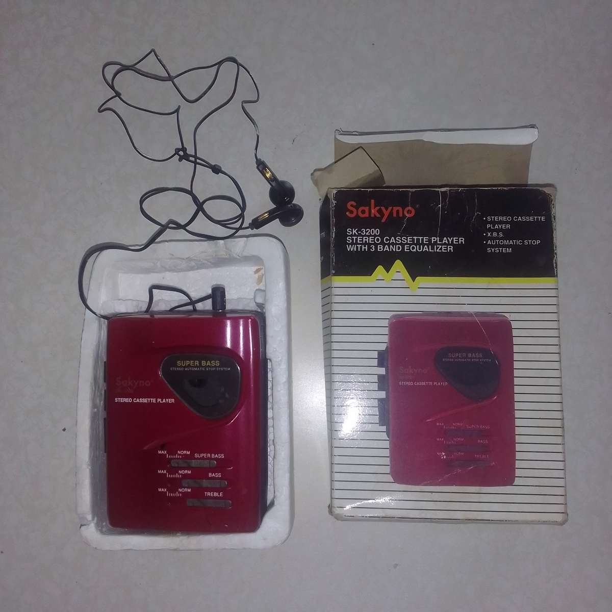 Vintage Walkman with Original Box  Working !!