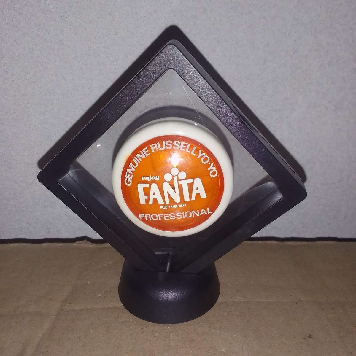 Very Rear Original Vintage Fanta Russell YoYo from the 1960's still Mint Condition