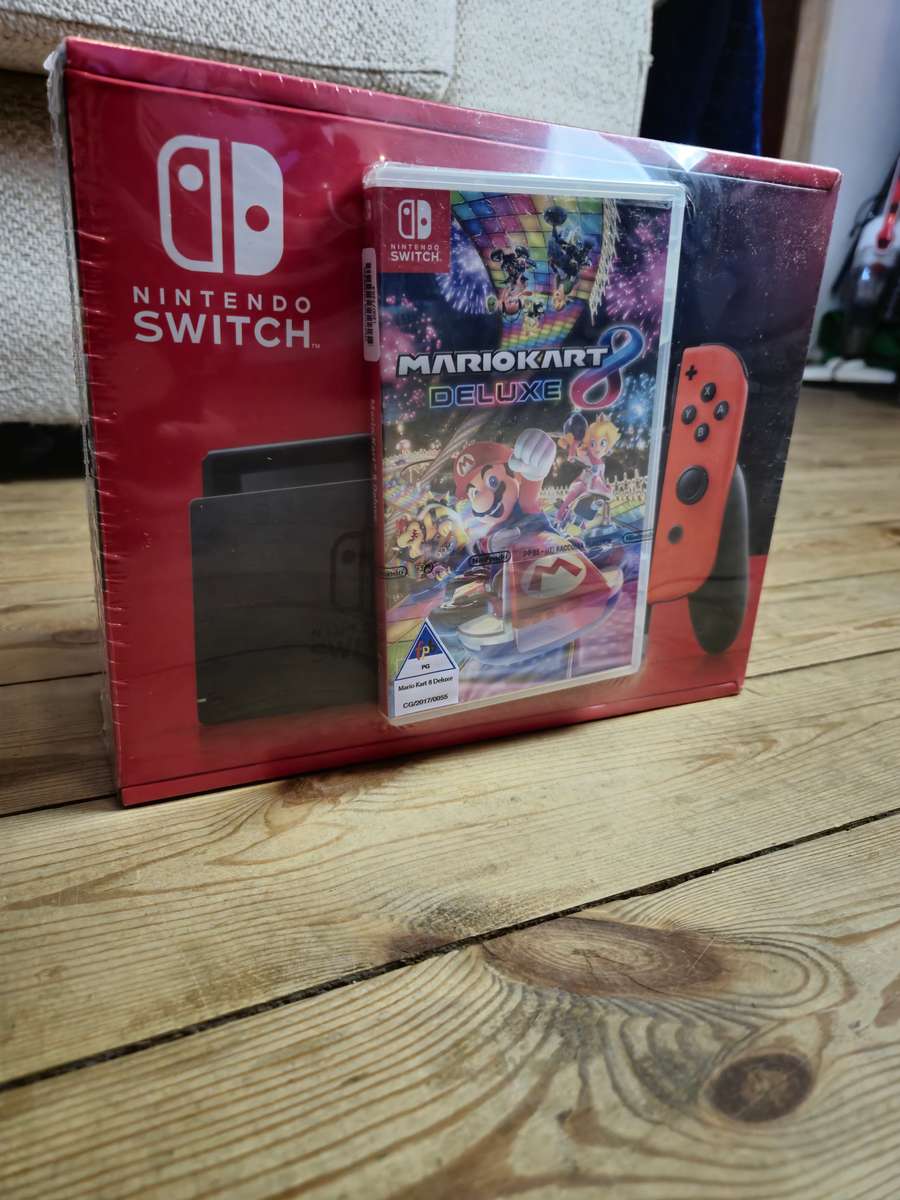 Nintendo Switch Neon Red/Blue Bundle (Boxed & Brand New)
