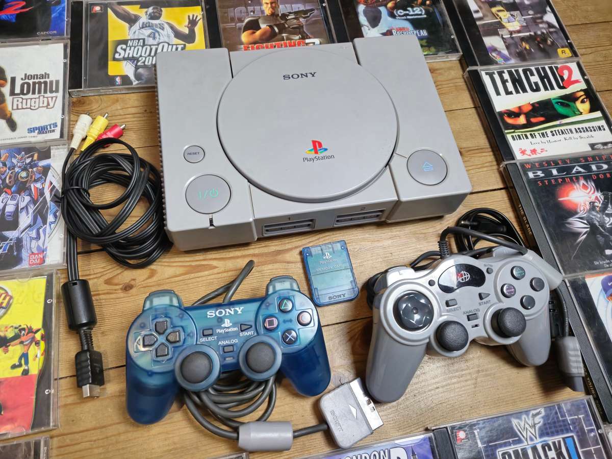 PlayStation 1 Console Bundle - 21 Games (Original & Bootlegs) + Memory Card & Controllers!