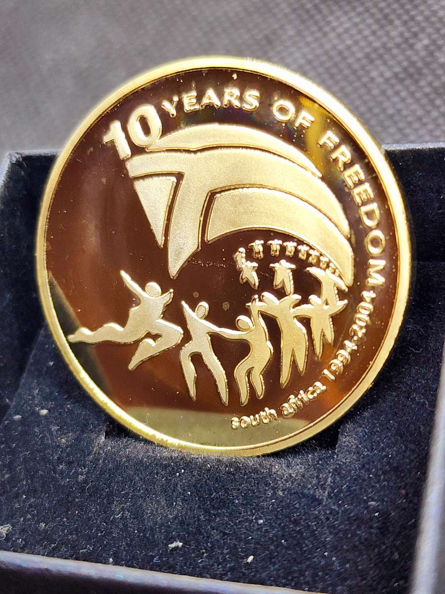 14 x Mandela 'A long Walk to freedom' Gold Plated coins. PRICE IS FOR ALL 14