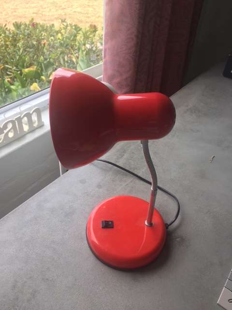 Desk Lamp with Flexible Neck (Red)