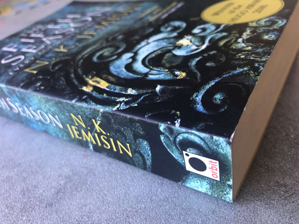 The Fifth Season (Broken Earth #1) by N.K. Jemisin [Paperback: Excellent]