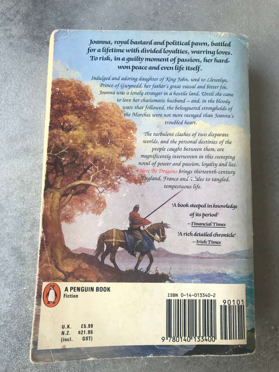 Here Be Dragons (Welsh Princes #1) by Sharon Penman [Paperback: Average]