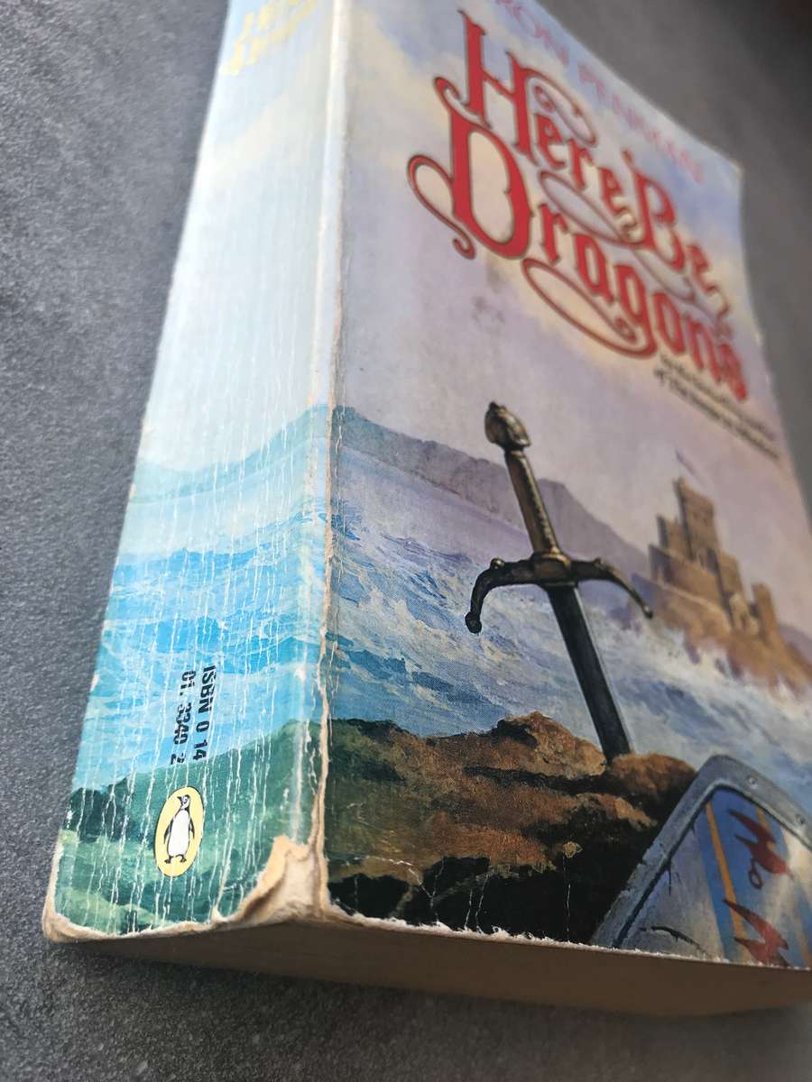 Here Be Dragons (Welsh Princes #1) by Sharon Penman [Paperback: Average]