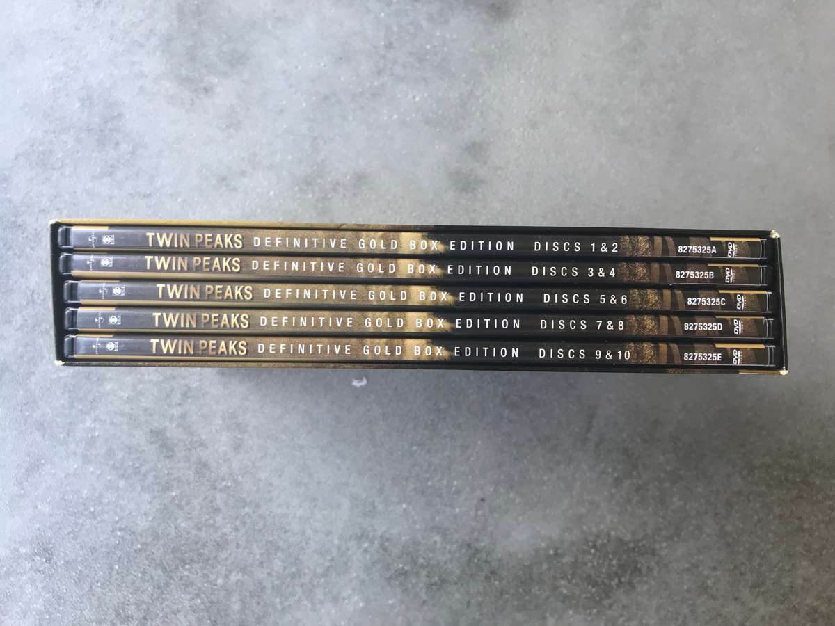 Twin Peaks: Seasons 1 - 2 (Gold Box Edition) [DVD]