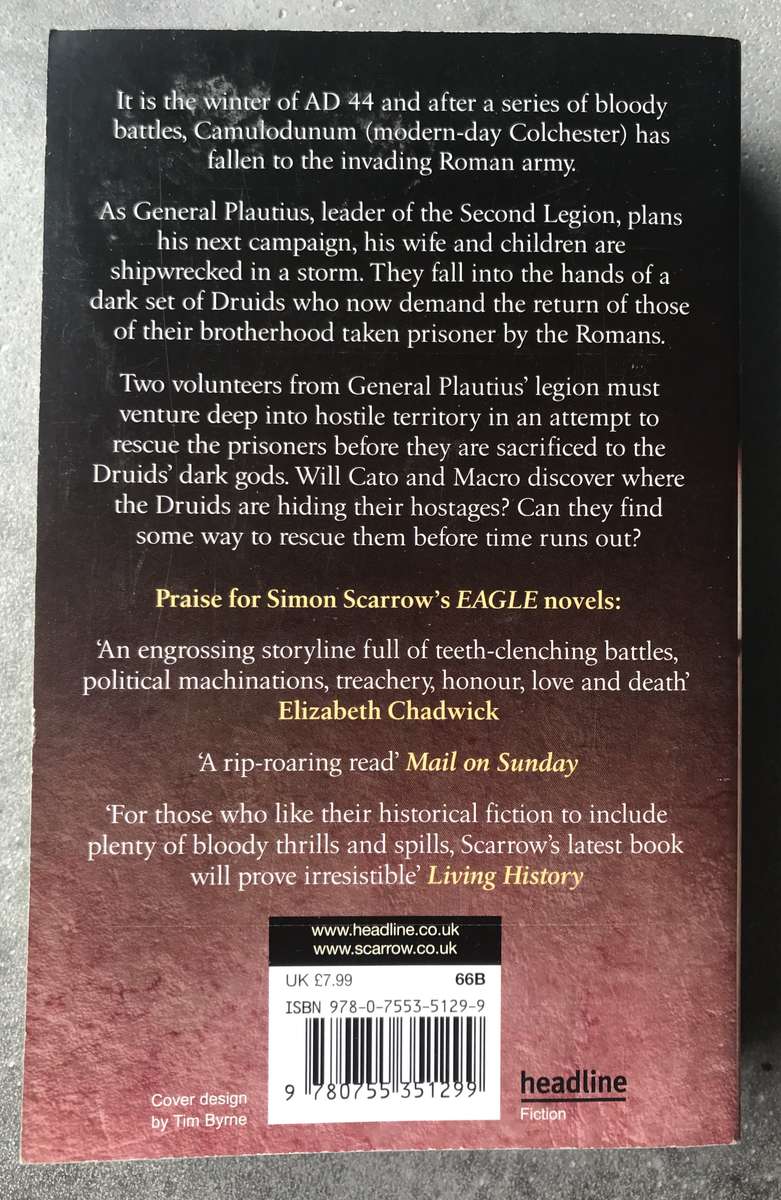 When the Eagle Hunts (Eagles of the Empire #3) by Simon Scarrow [Paperback: Very Good]