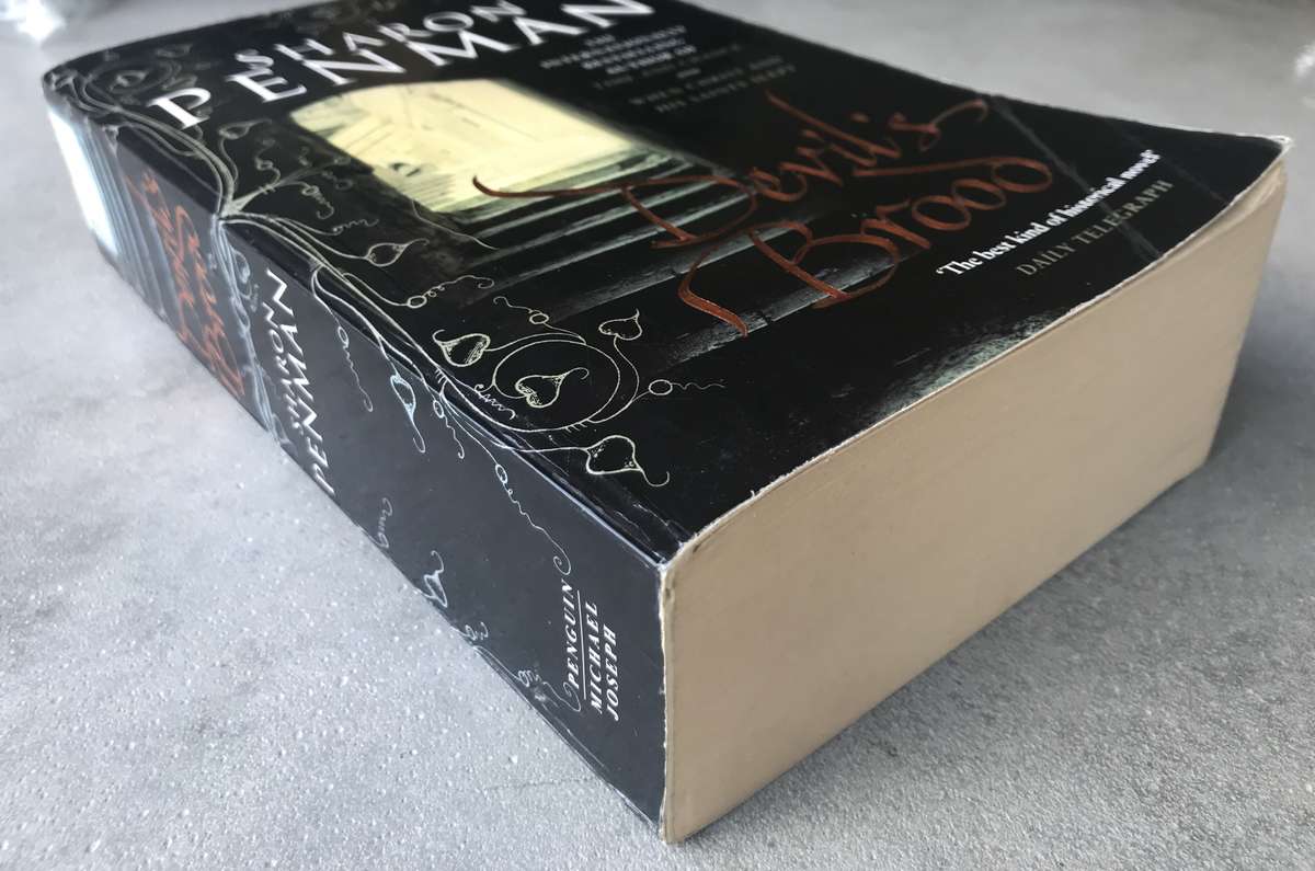 Devil's Brood (Plantagenets #3) by Sharon Penman [Large Paperback: Good]