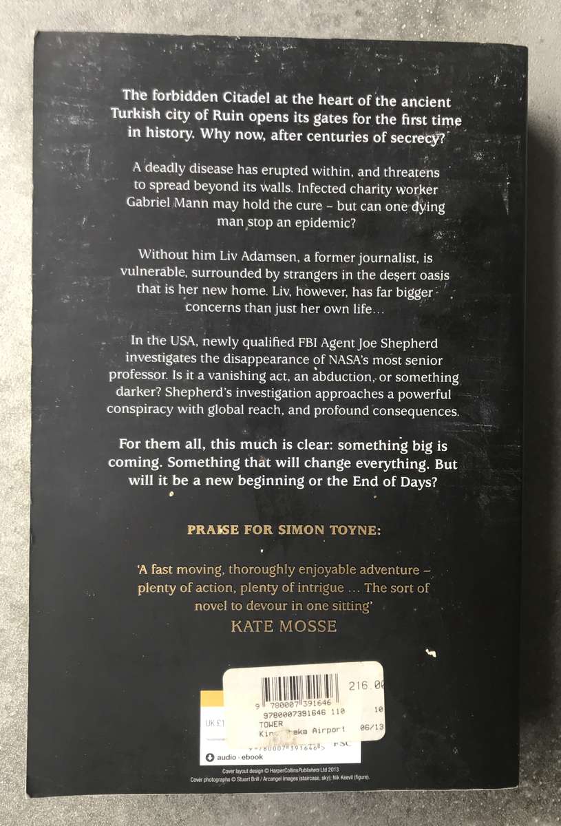 The Tower (Sancti Trilogy #3) by Simon Toyne [Large Paperback: Average]