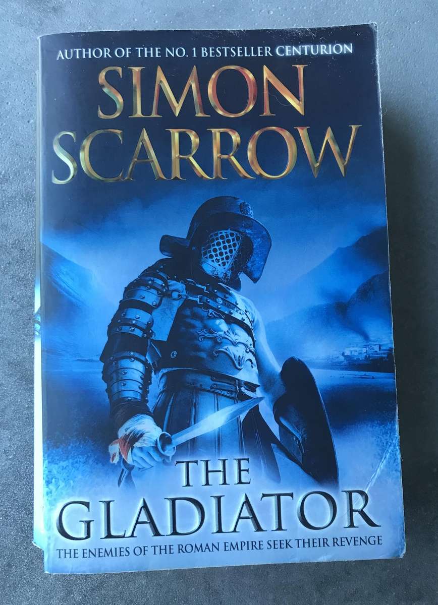 The Gladiator (Eagles of the Empire #9) by Simon Scarrow [Paperback: Average]