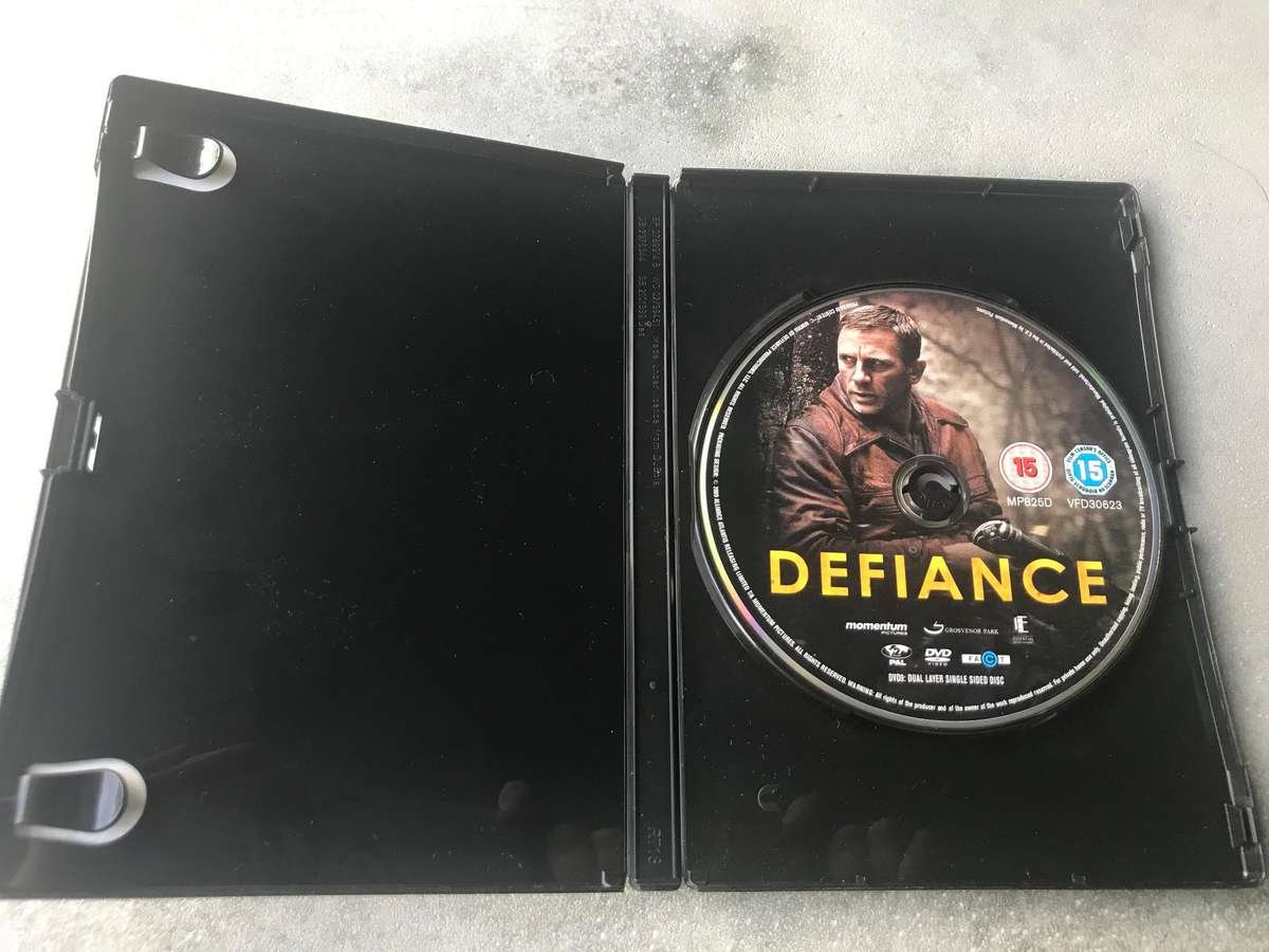 Defiance [DVD]