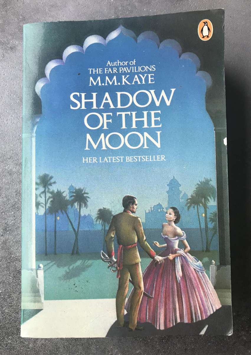 Shadow of the Moon by M.M. Kaye [Paperback: Good]