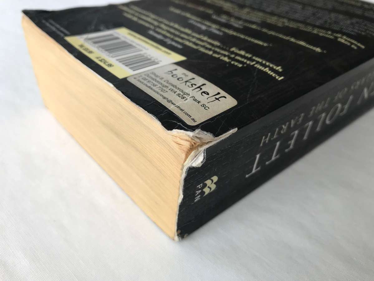 The Pillars of the Earth (Kingsbridge #1) by Ken Follett [Paperback: Good]