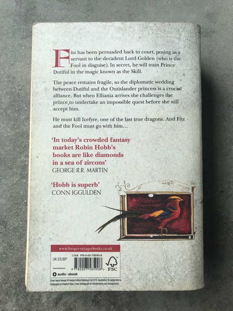 The Golden Fool (The Tawny Man #2) by Robin Hobb [Paperback: Very Good]