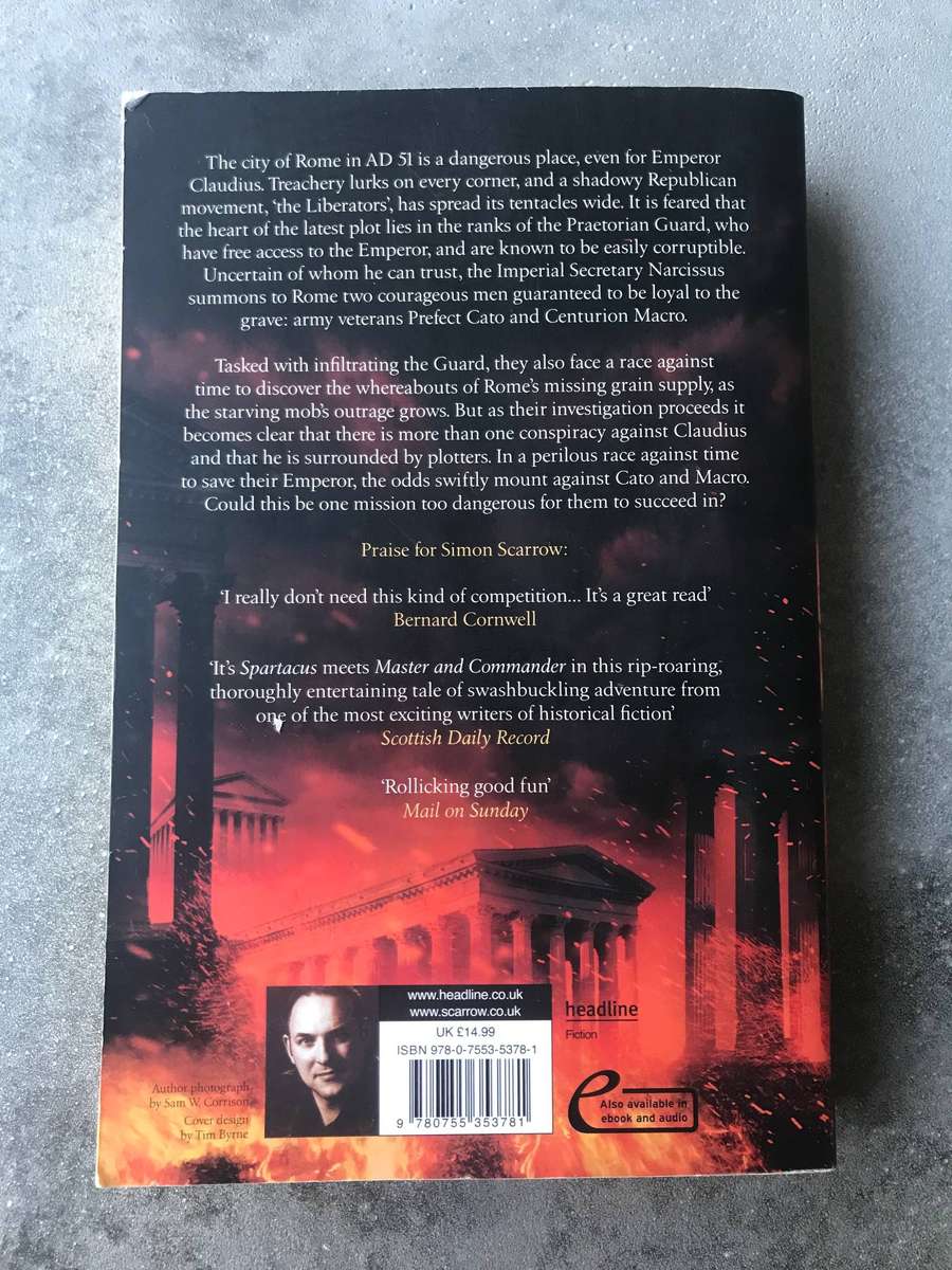 Praetorian (Eagles of the Empire #11) by Simon Scarrow [Large Paperback: Good]