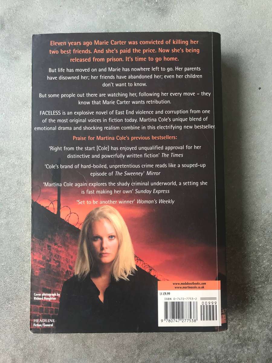 Faceless by Martina Cole [Large Paperback: Average]
