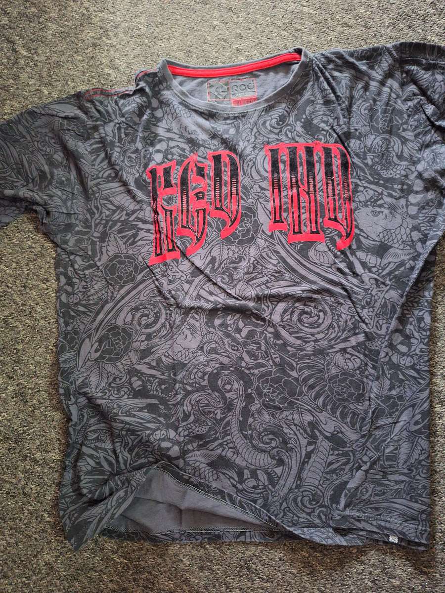 3 x unisex T-shirts Size Large