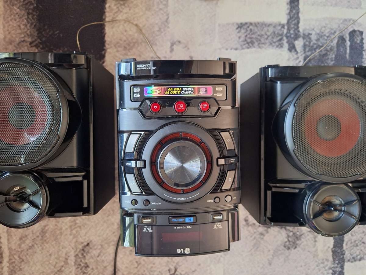 LG CM4320 HiFi Audio System