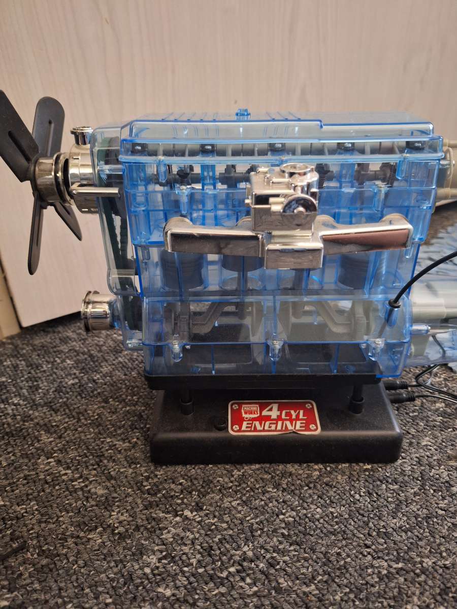 Toy VR6 motor - to take apart and put together again