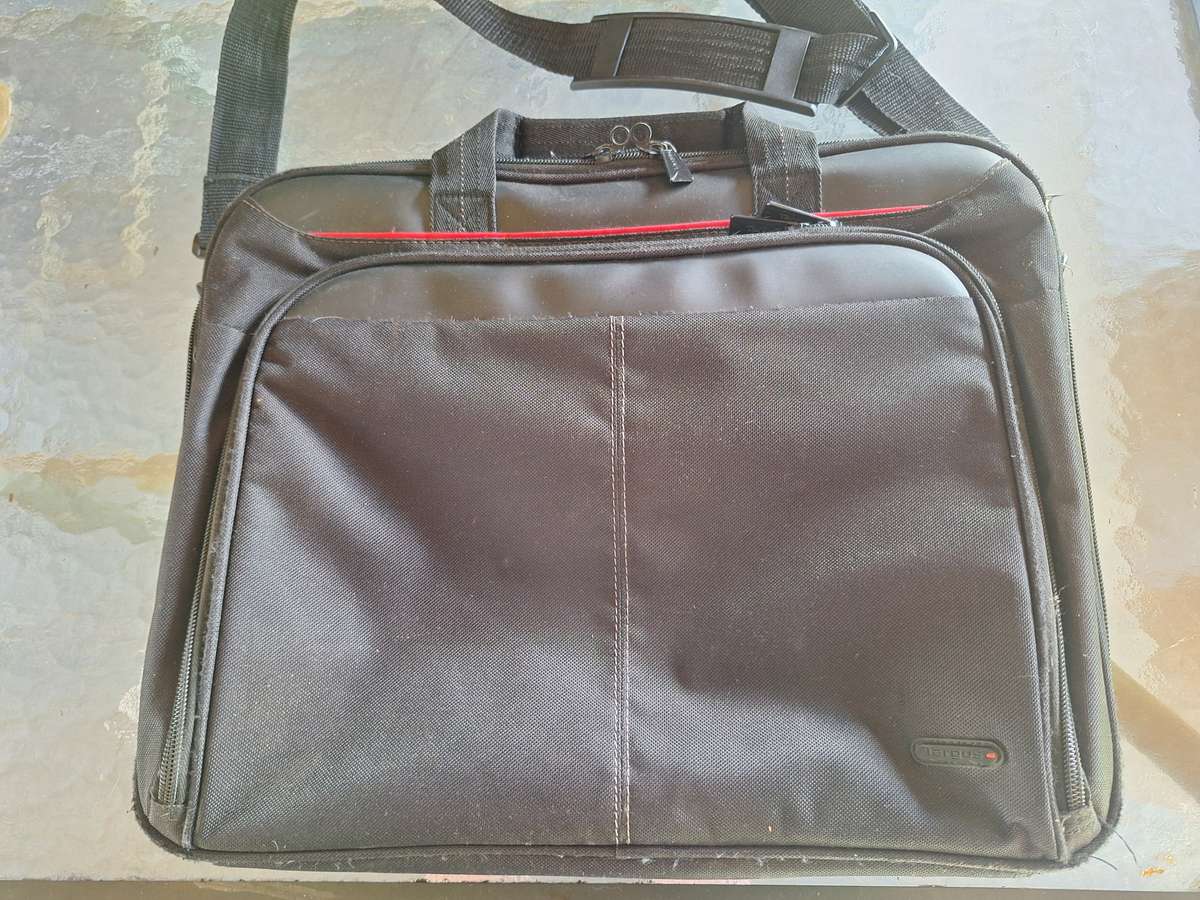 LAPTOP BAG