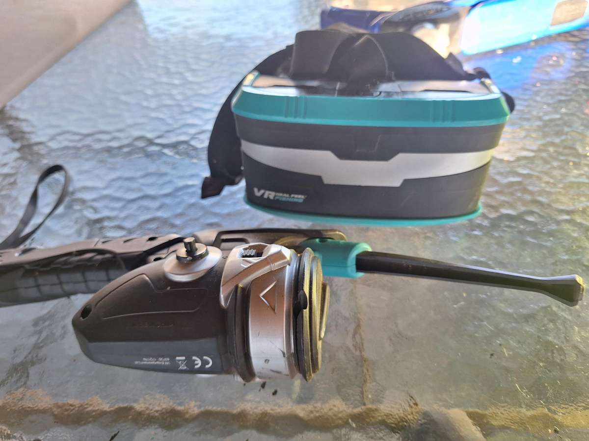 VR reel feel fishing