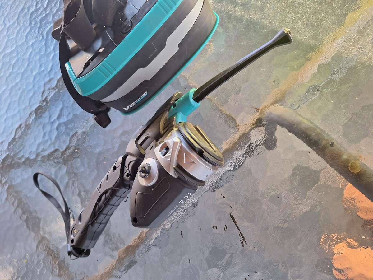 VR reel feel fishing