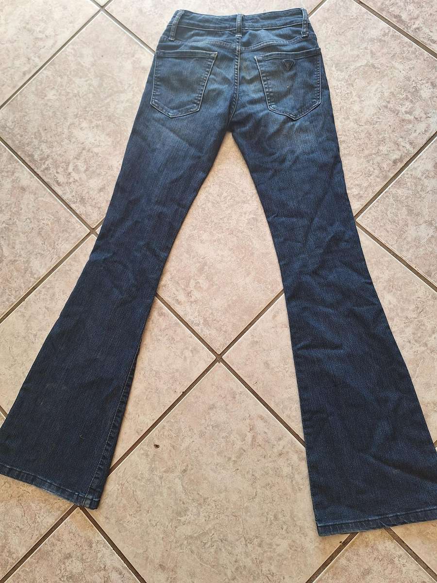 Guess jean - Size 32.