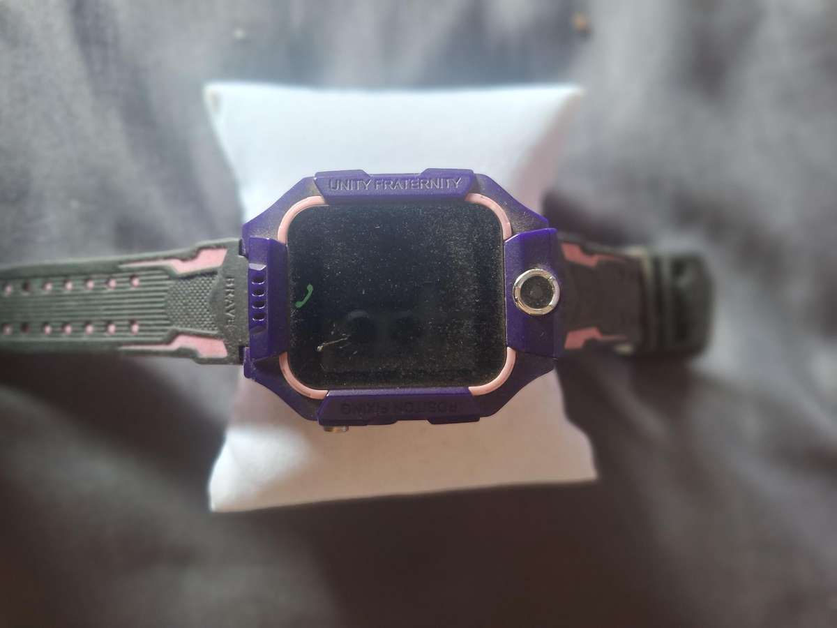 Kids GPS smart watch