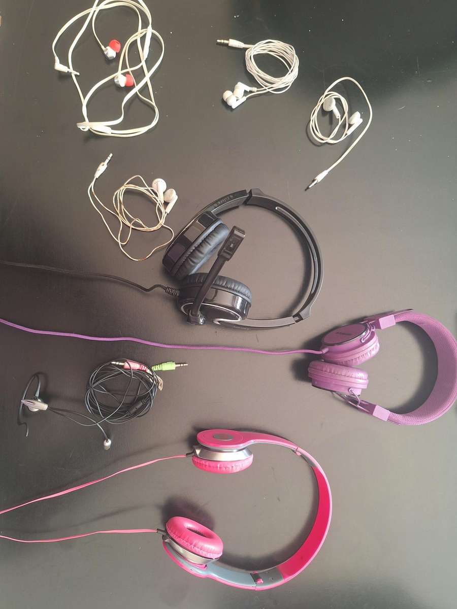 Lot of earphones and headsets