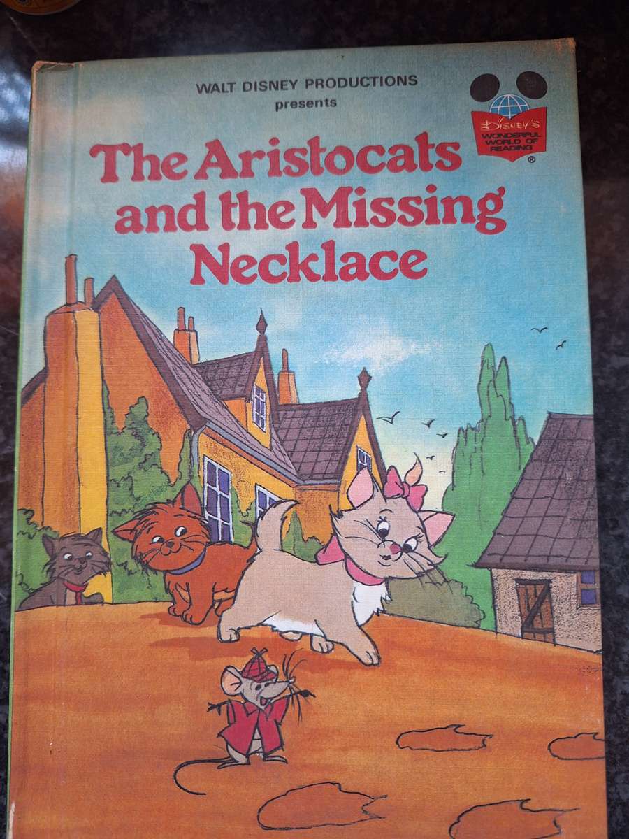 The Aristocats and the missing necklace Children Book