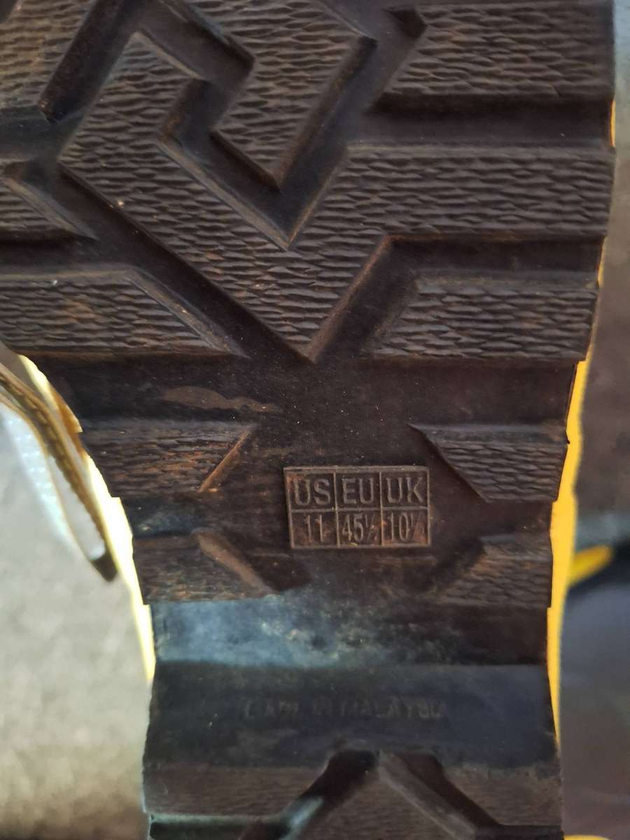 Heavy duty / fire boots Size 10.5