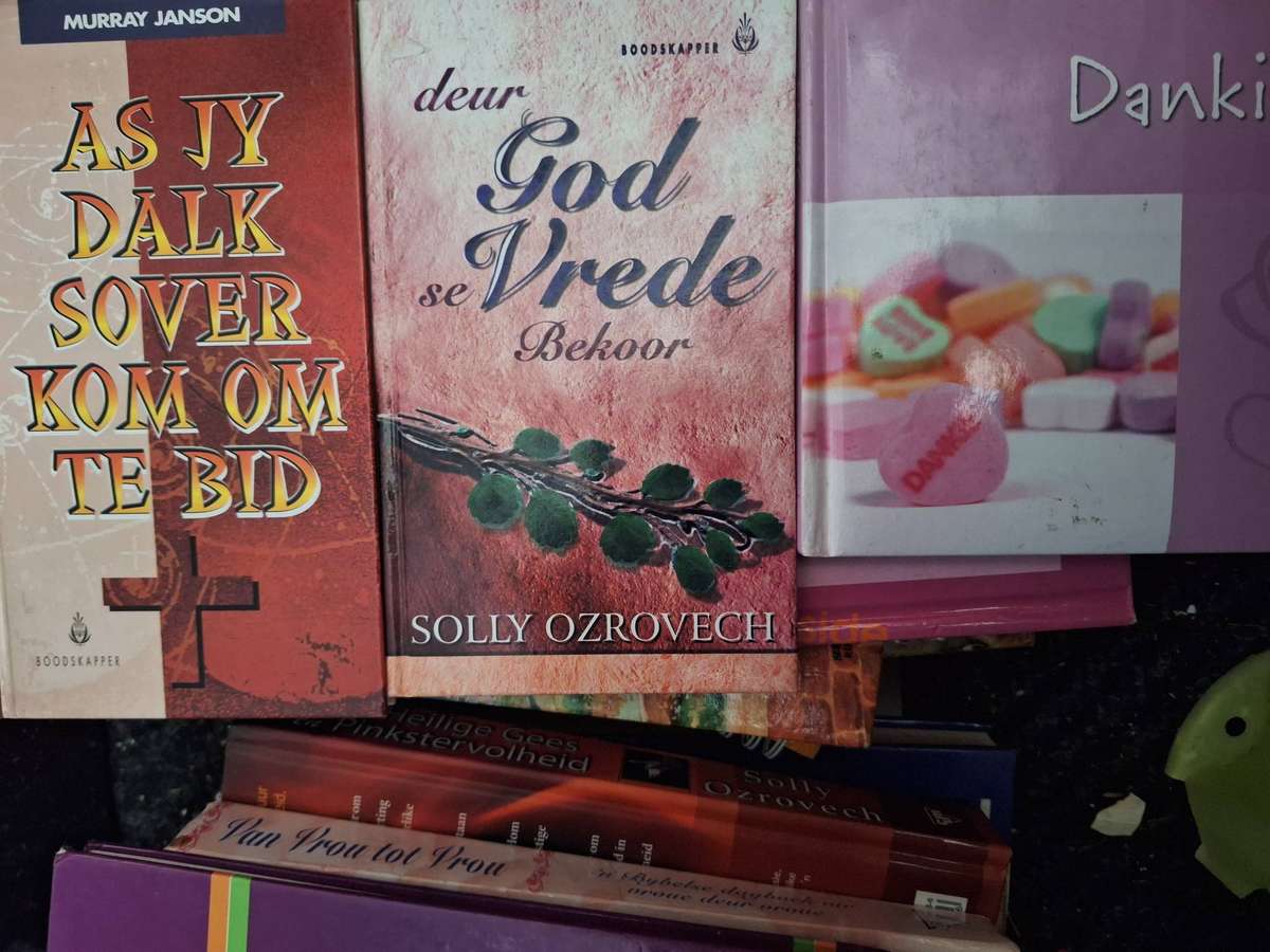 3 x Book Combo -Afrikaans Books