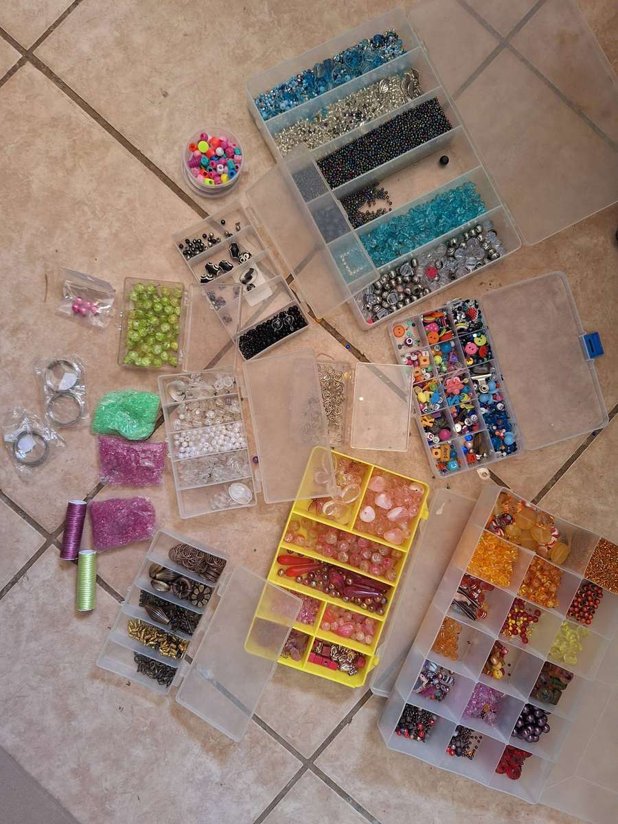 Jewelry making items - Job lot