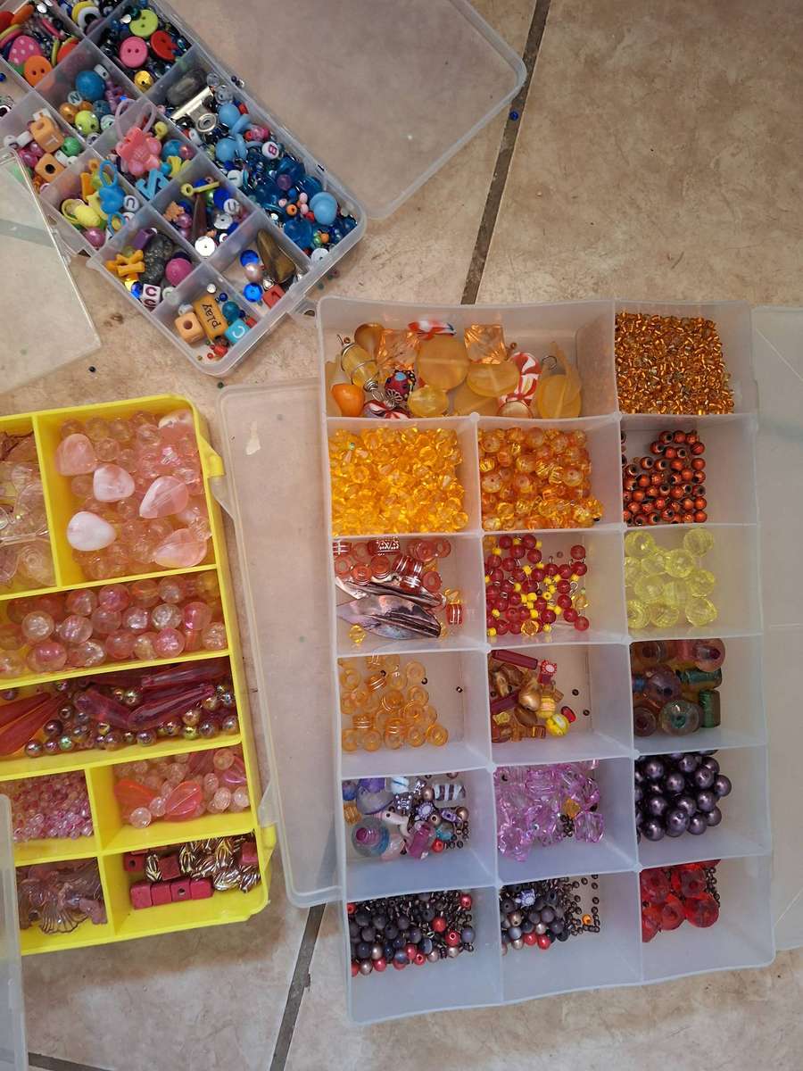 Jewelry making items - Job lot