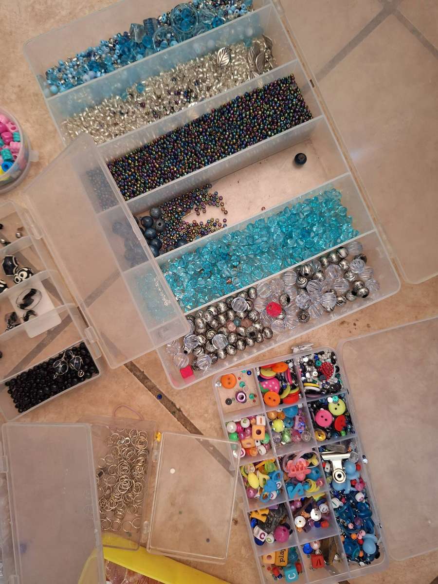 Jewelry making items - Job lot