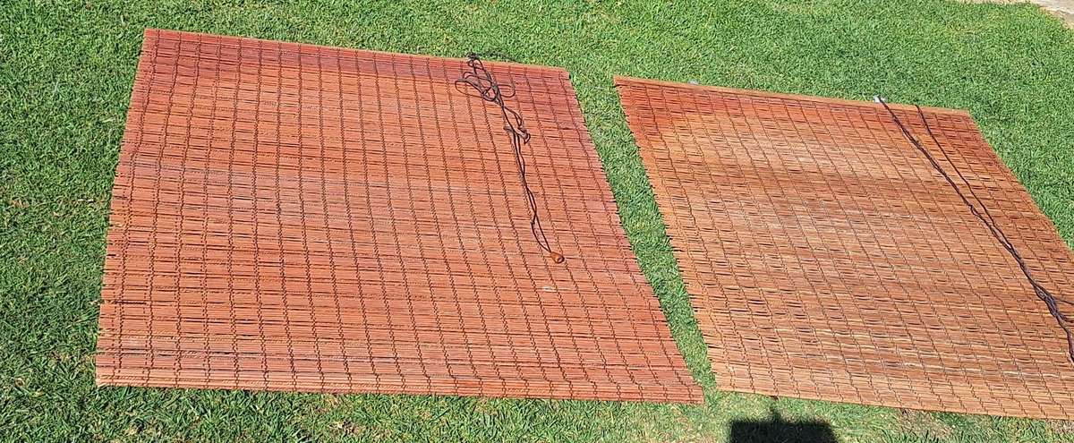 2 x Bamboo Blinds. Size: 100cm x 120cm