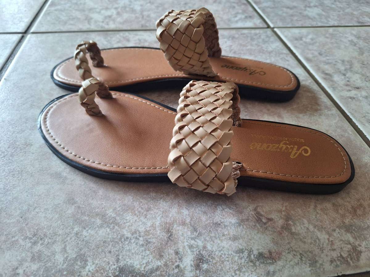 Last Pair Left. Size 8