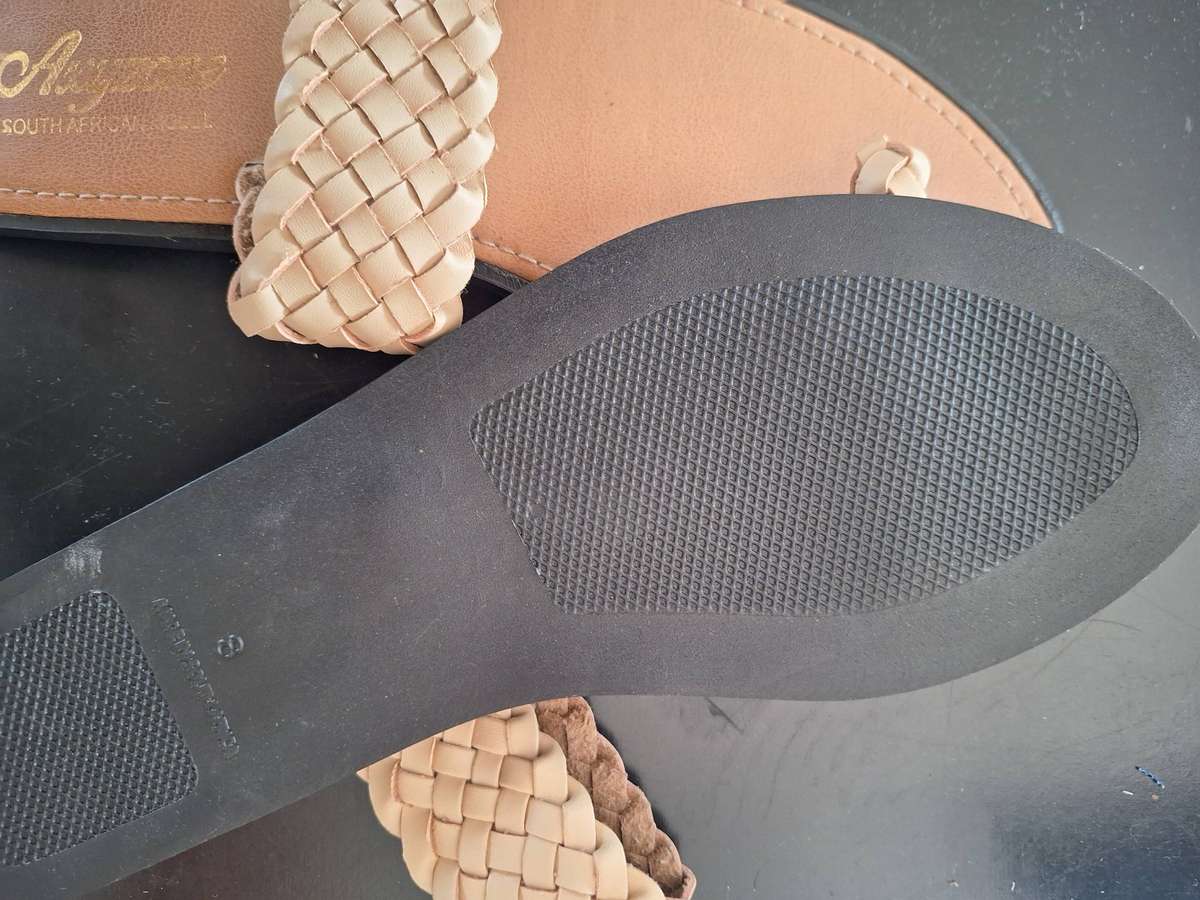 Last Pair Left. Size 8