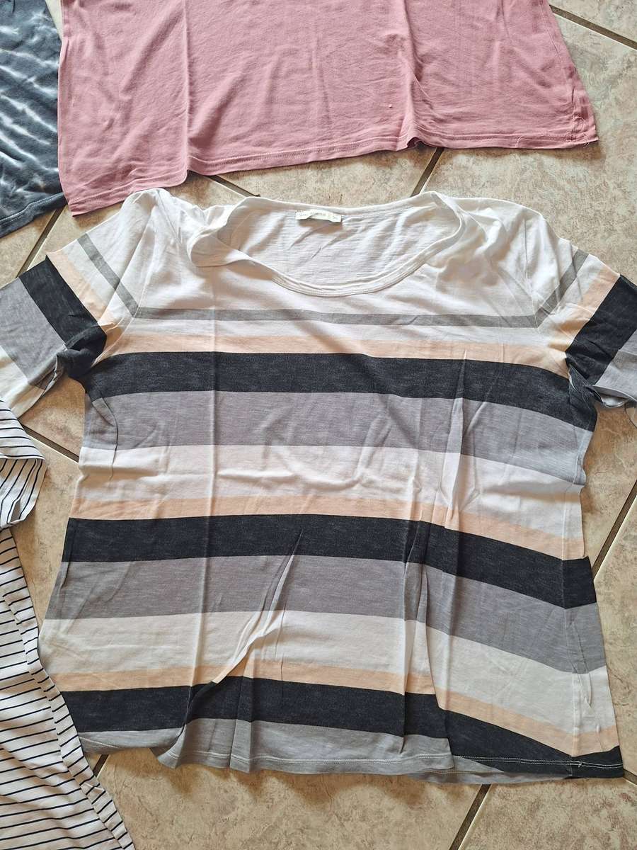 4 x Ladies Tops Size XL