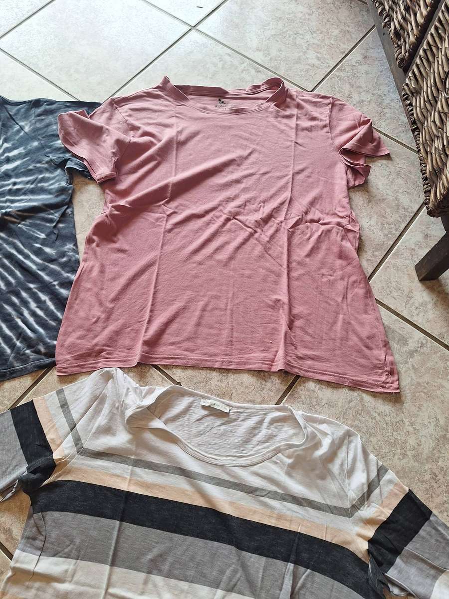 4 x Ladies Tops Size XL