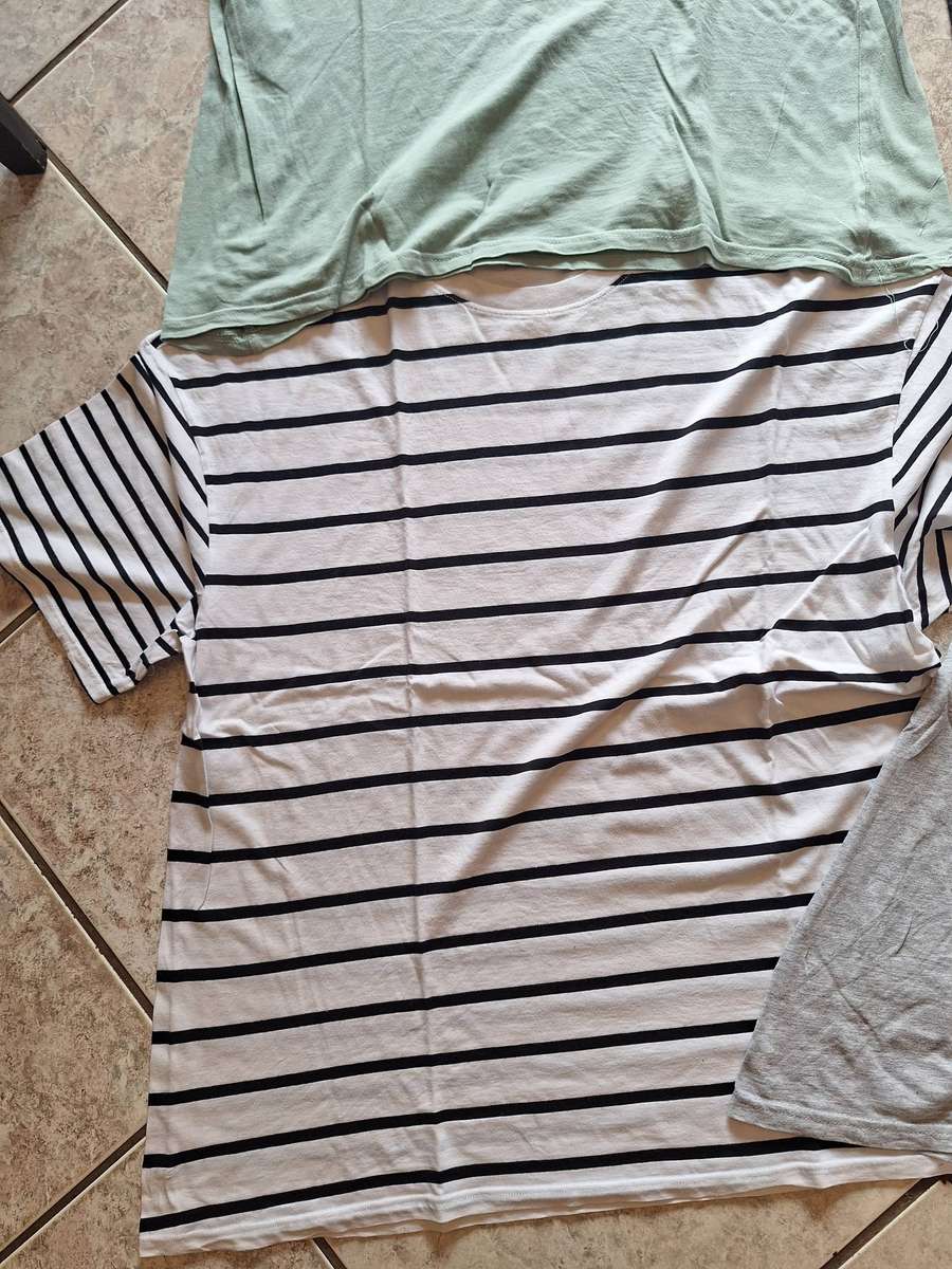 4 x Ladies Tops Size XL