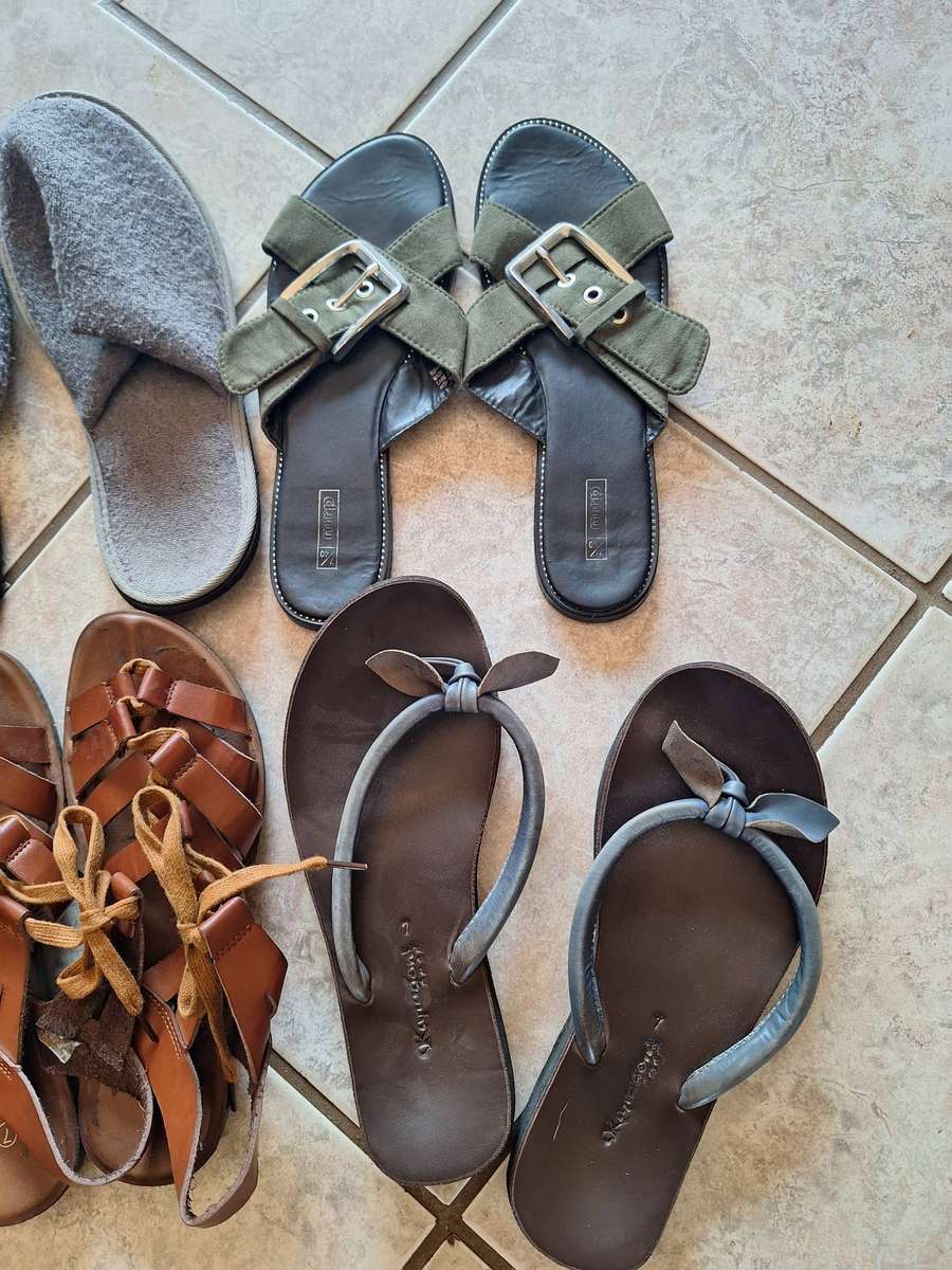 Size 7 Shoe Combo - 4 x Pairs