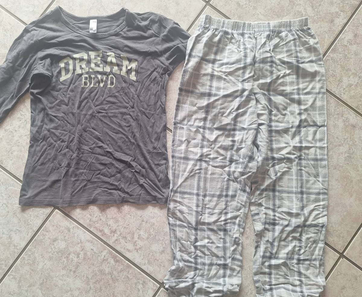 Kids Pyjamas - Size 12 - 13