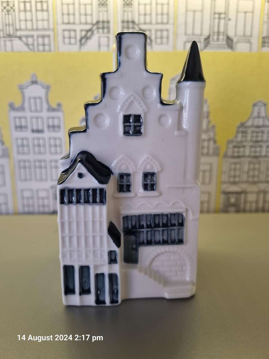 ****KLM HOUSE NO.101****