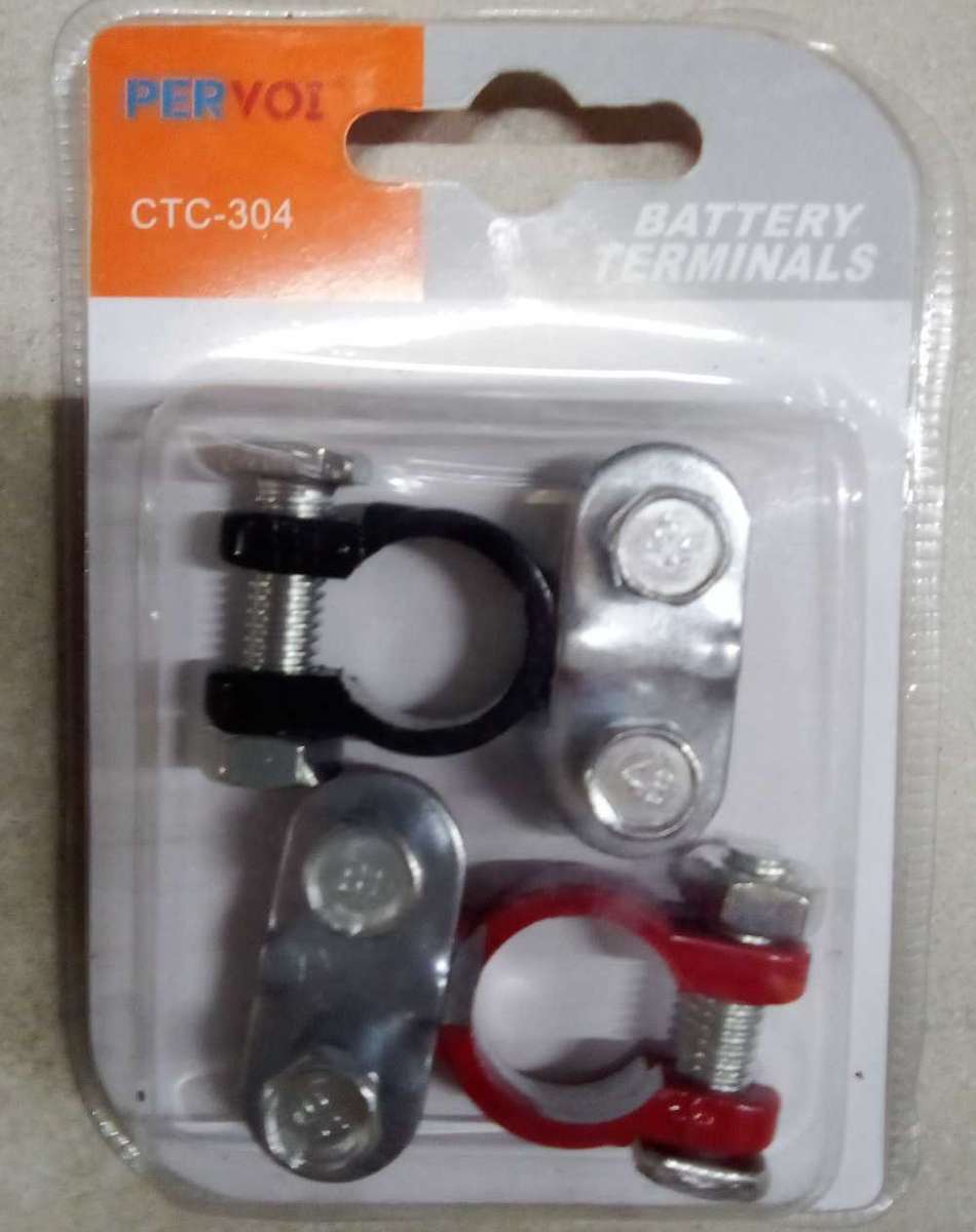 Vehicle battery terminals