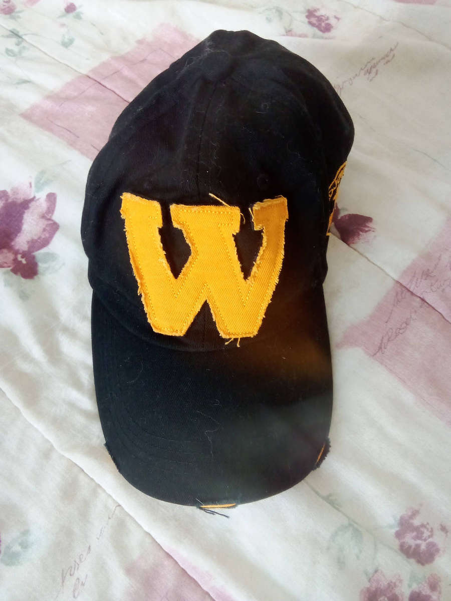 Baseball cap lot