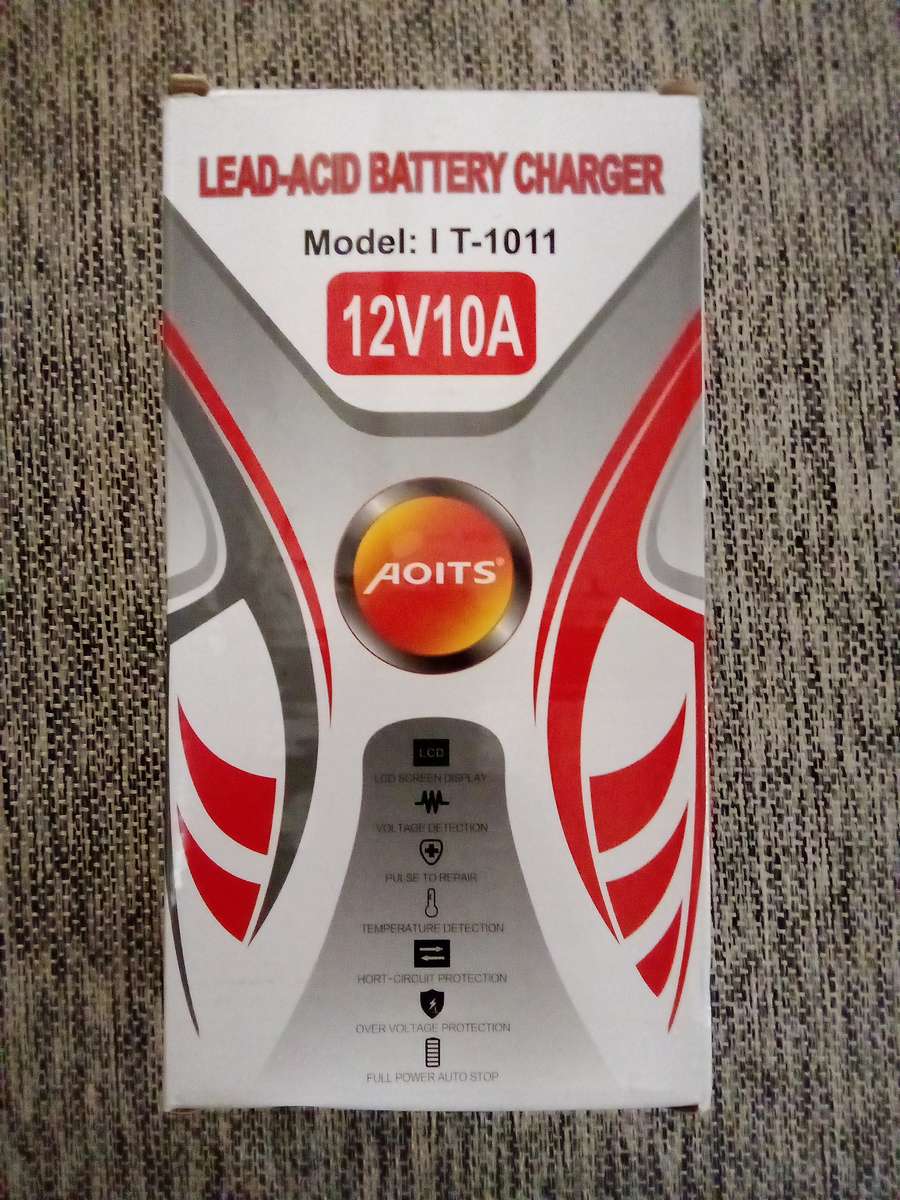 Led acid battery charger