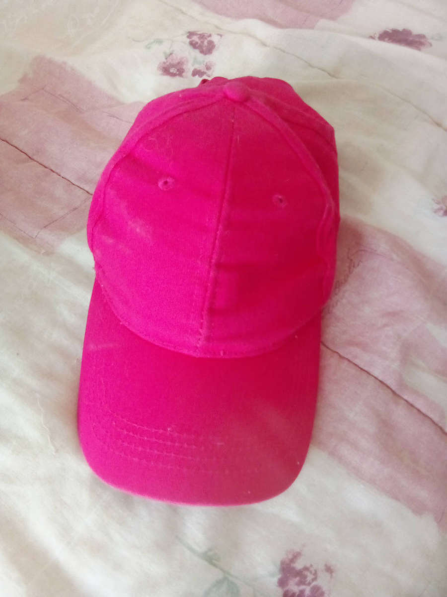 Baseball cap lot