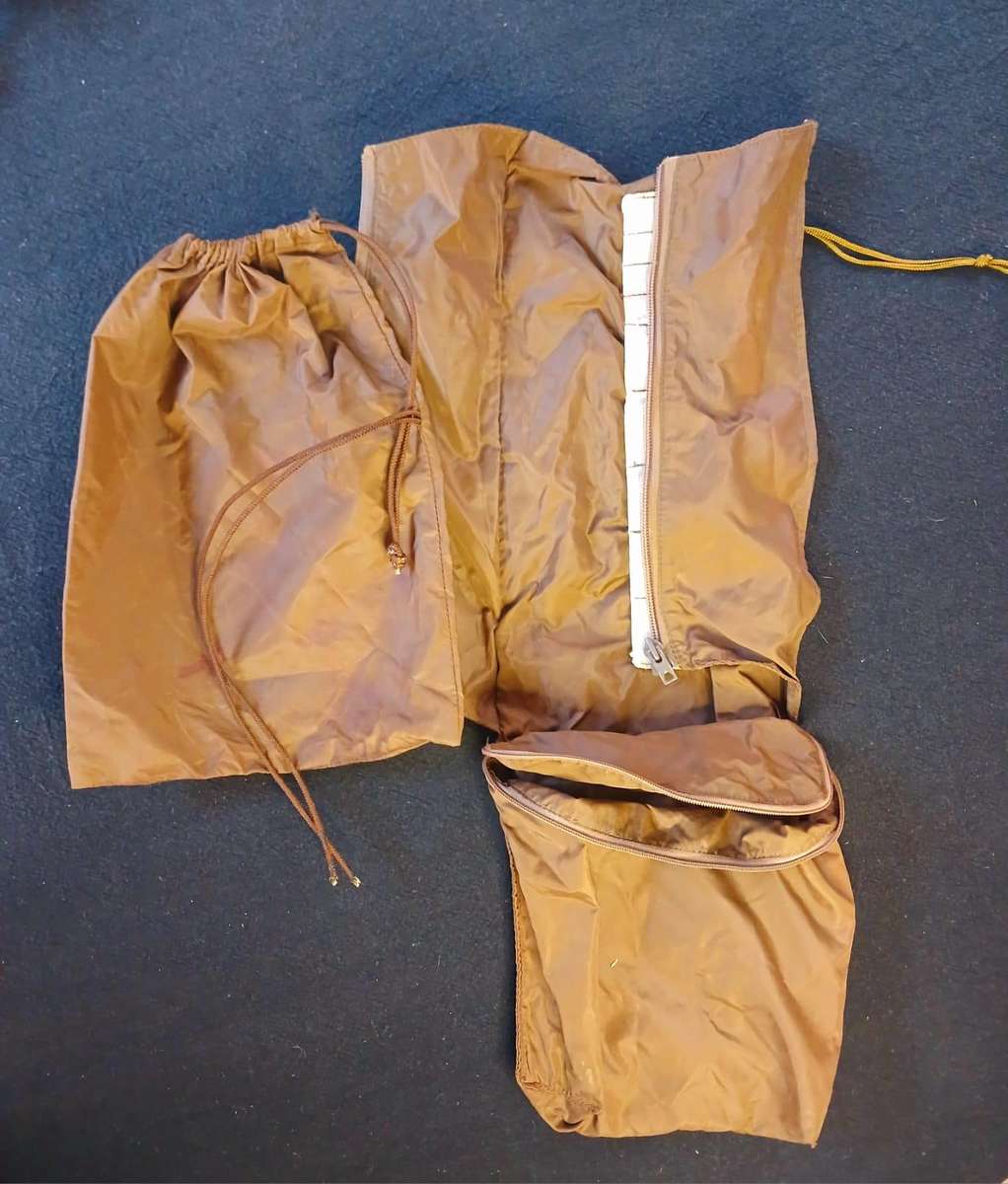 SADF toiletry bag set